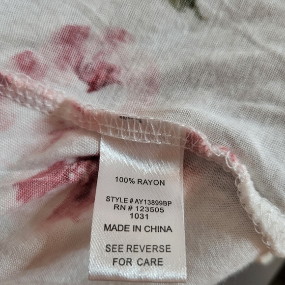 Heart Hips Floral Kimono Cardigan - Picture 5 of 6